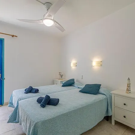 A Romantic In Puerto Naos Apartment *